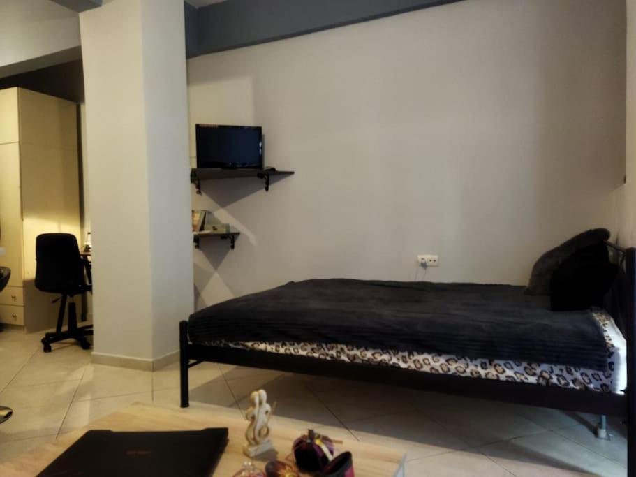 Апартаменты Studio In City Center Кавала Экстерьер фото