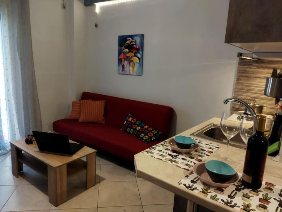 Апартаменты Studio In City Center Кавала Экстерьер фото